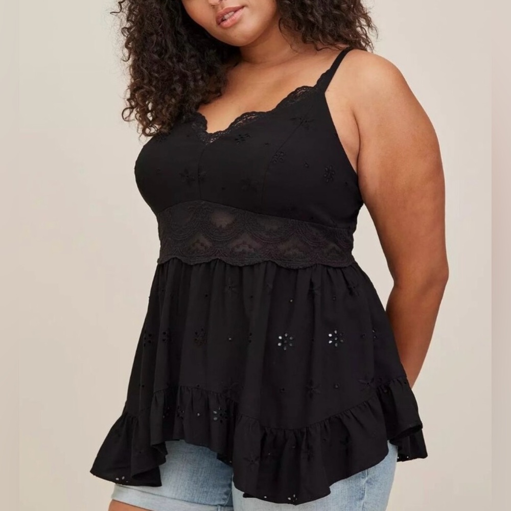Torrid lace inset eyelet cami size 0